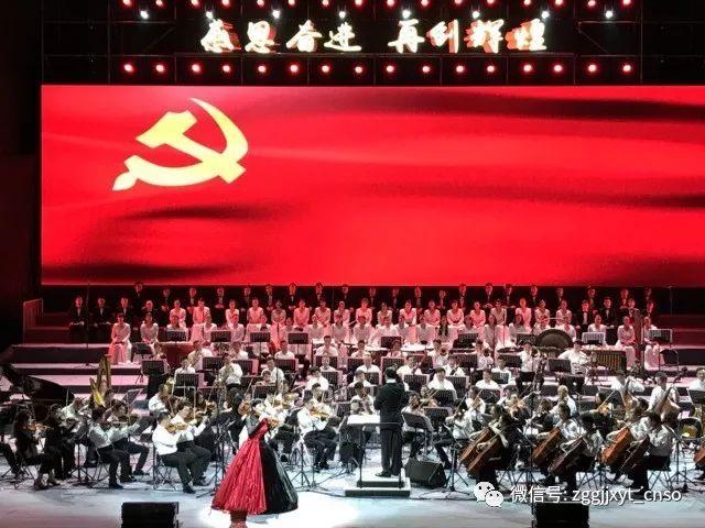 救援男孩毕业生