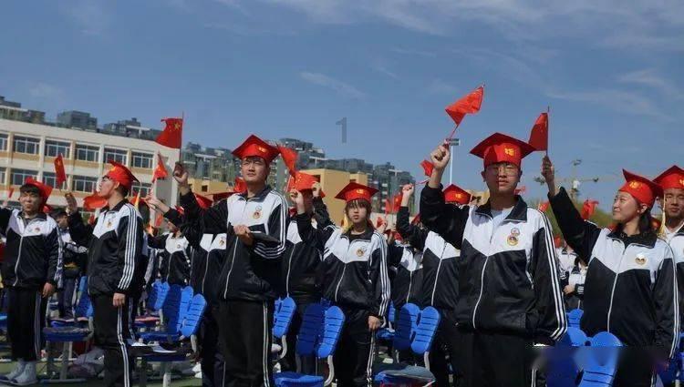 怎么让喜欢的男生表白游戏画面